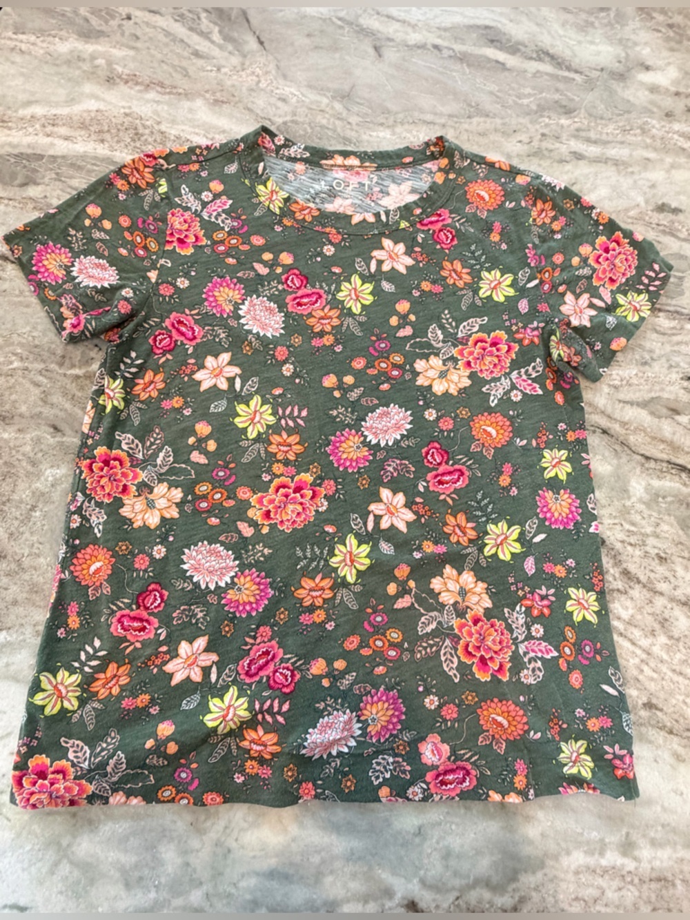 LOFT Floral Tee XS Green Pink Short Sleeve Casual Top